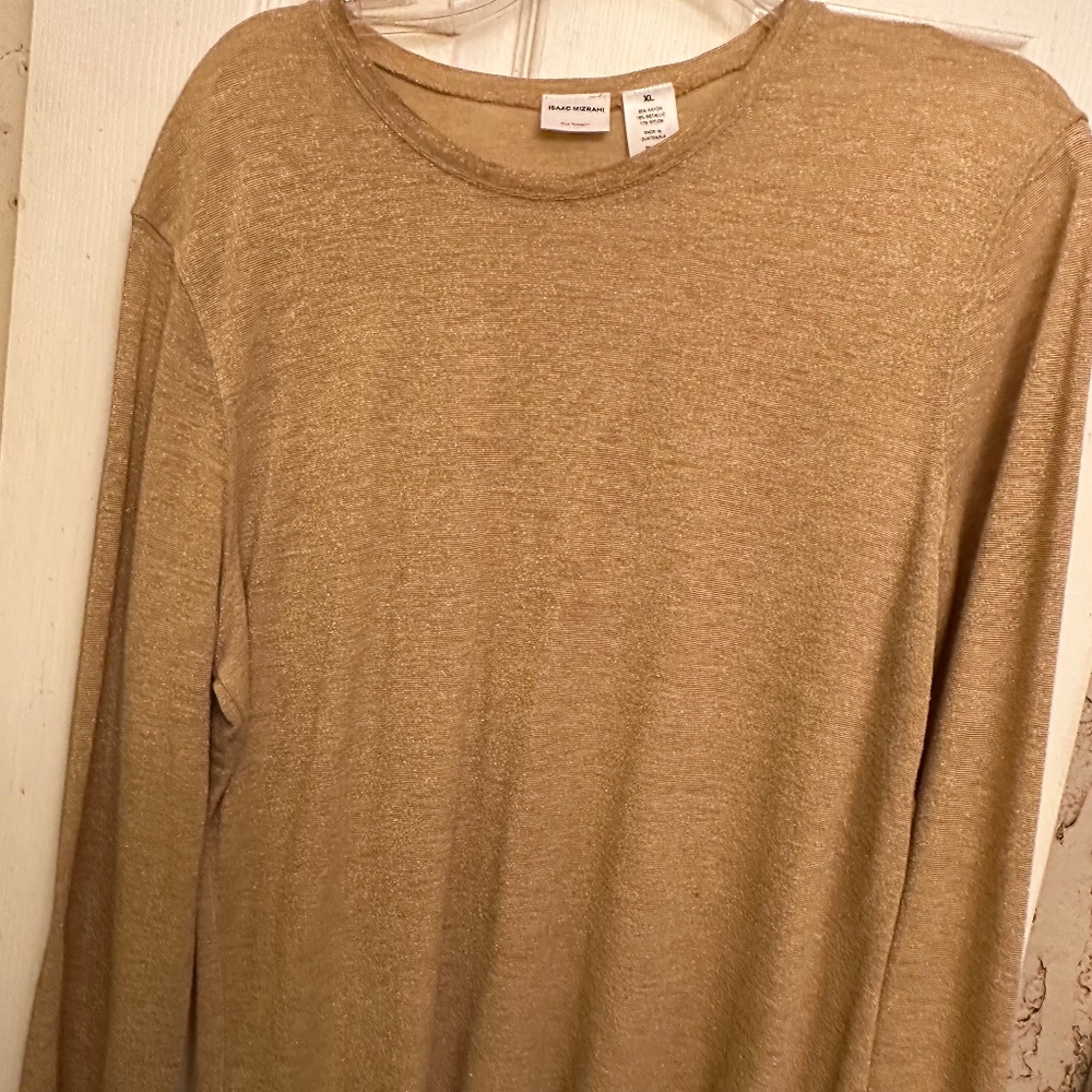 An Isaac Mizrahi sheer like, so soft & comfy in a gold top size XL